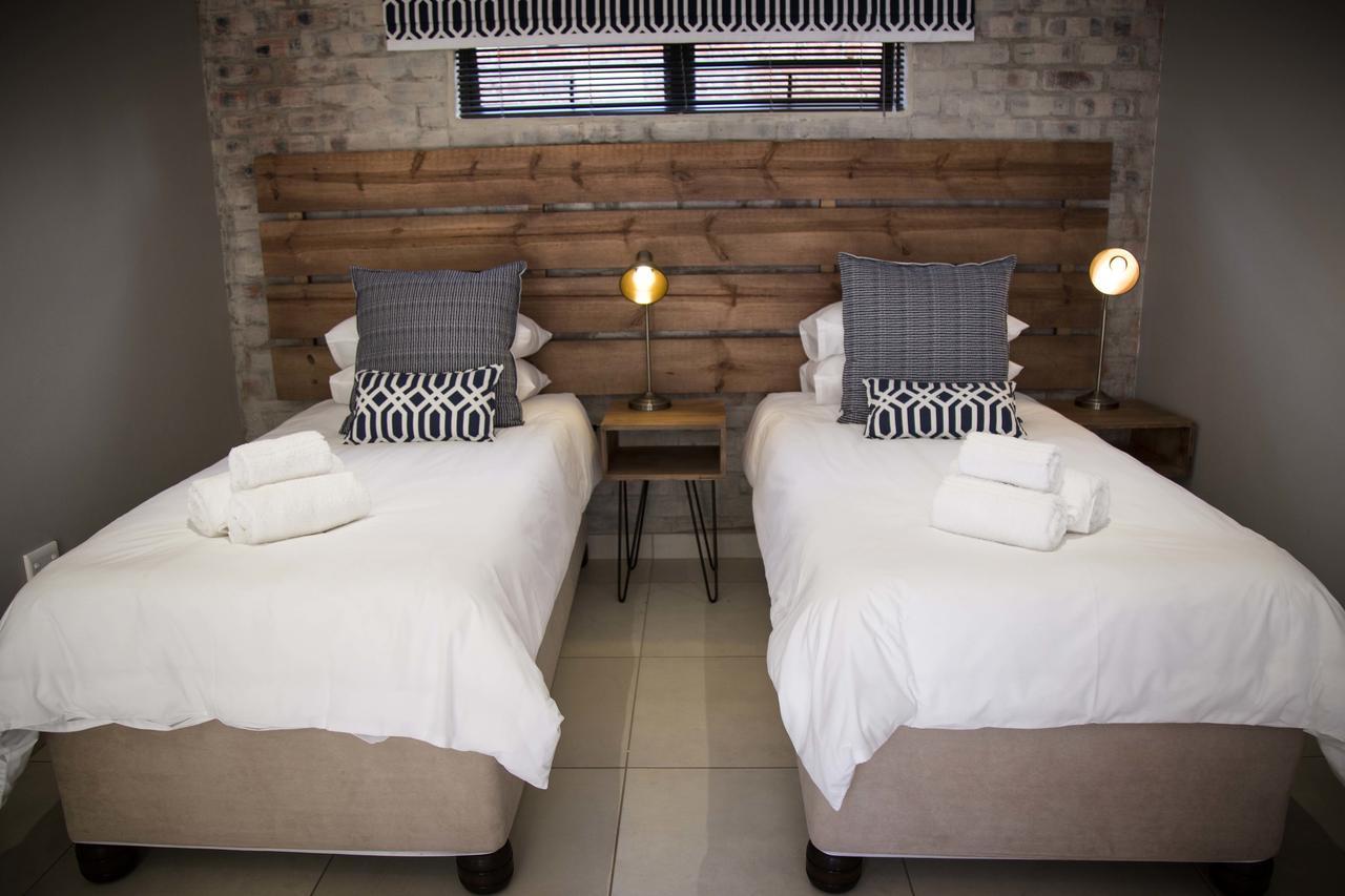 Touching Senses Garden Cottages Bloemfontein Esterno foto