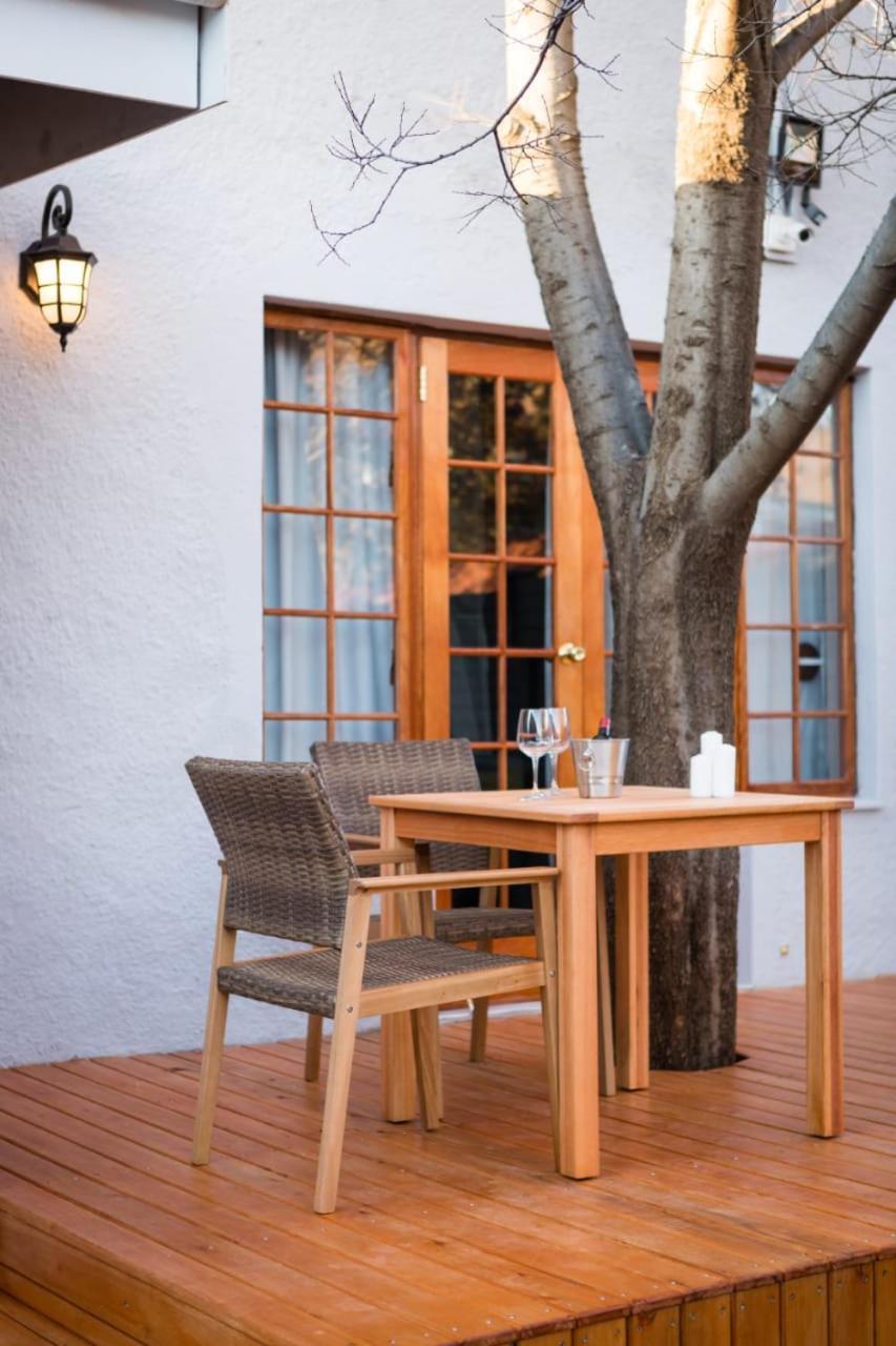 Touching Senses Garden Cottages Bloemfontein Esterno foto